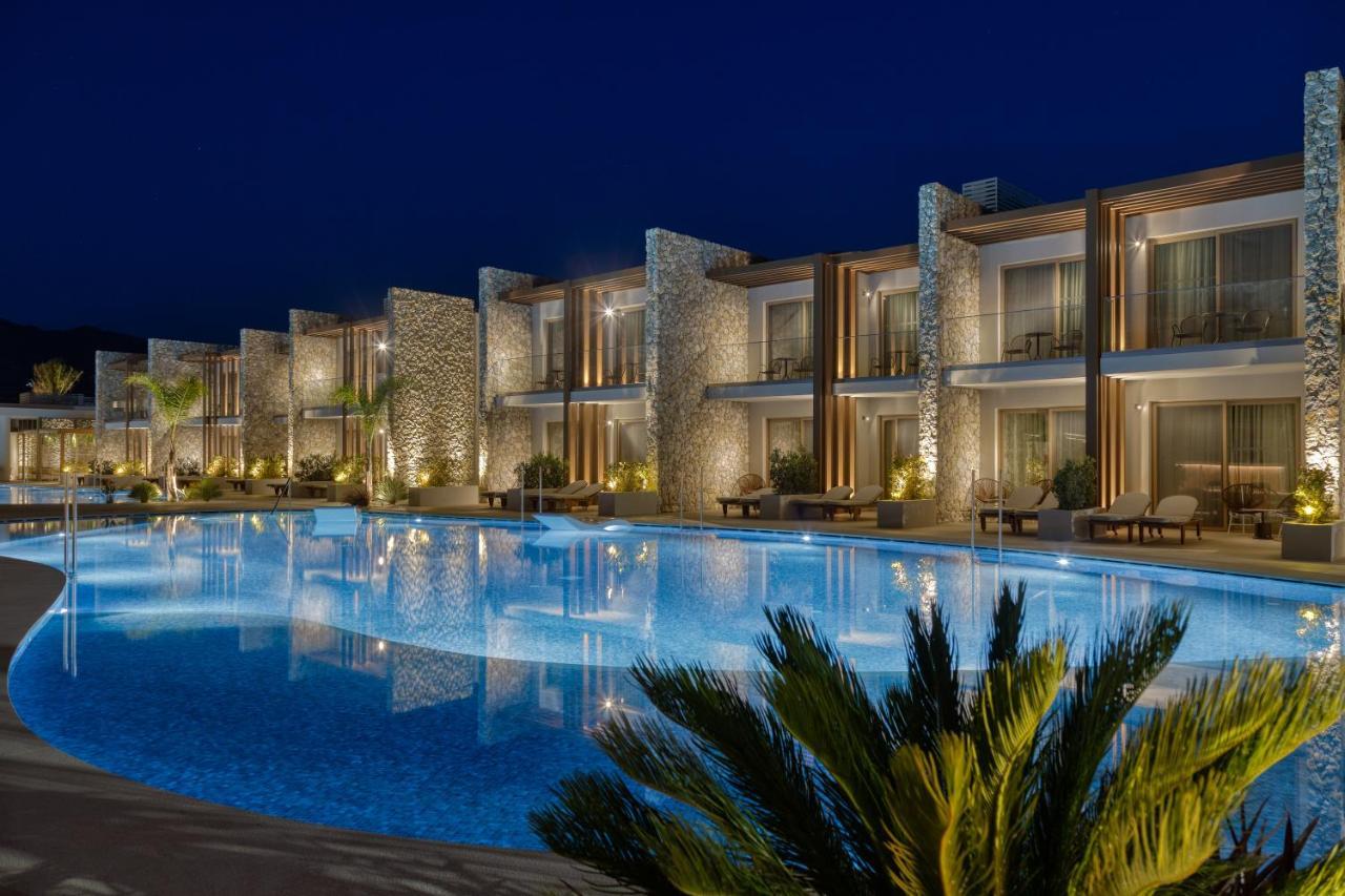 Utopia Blu Hotel Тігакі Екстер'єр фото