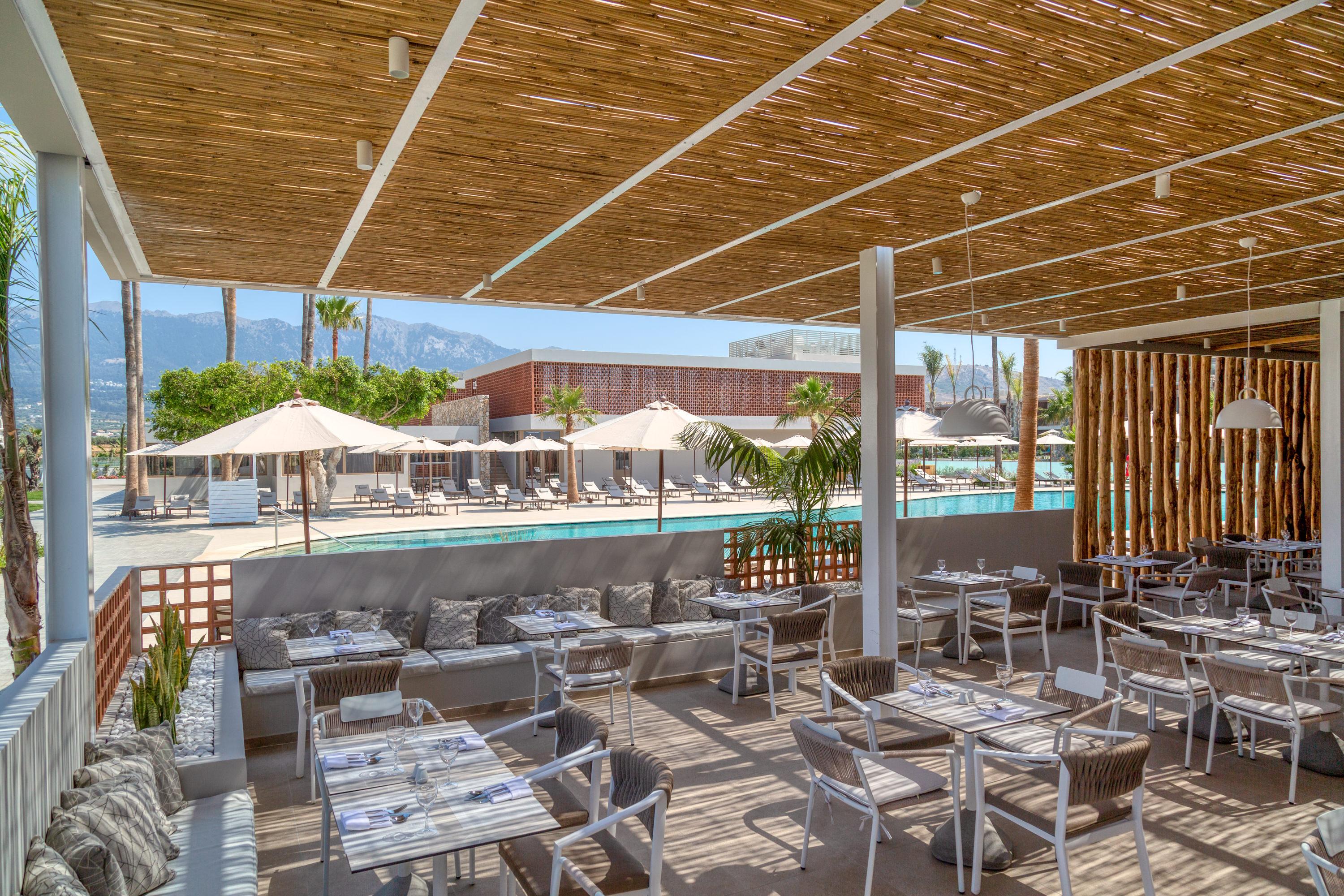 Utopia Blu Hotel Тігакі Екстер'єр фото