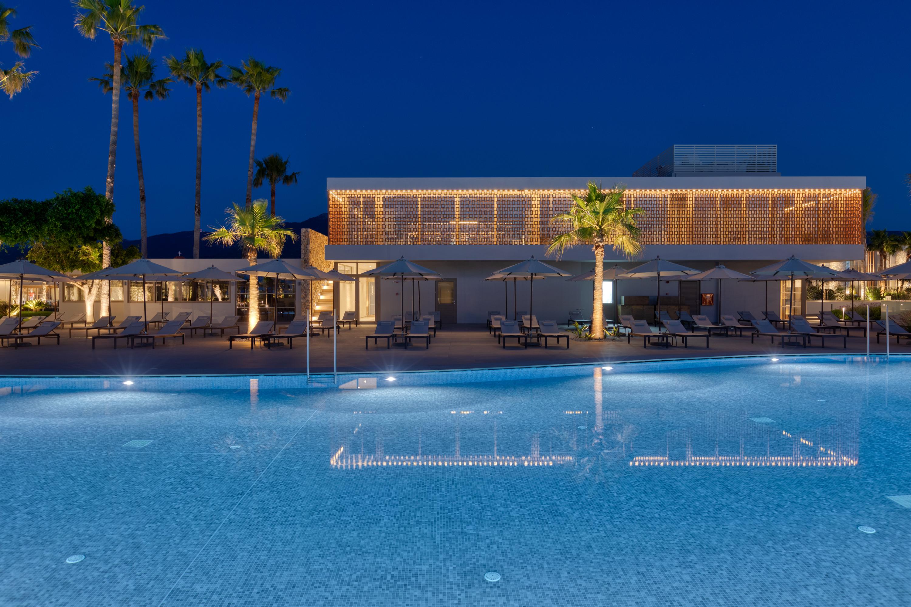 Utopia Blu Hotel Тігакі Екстер'єр фото