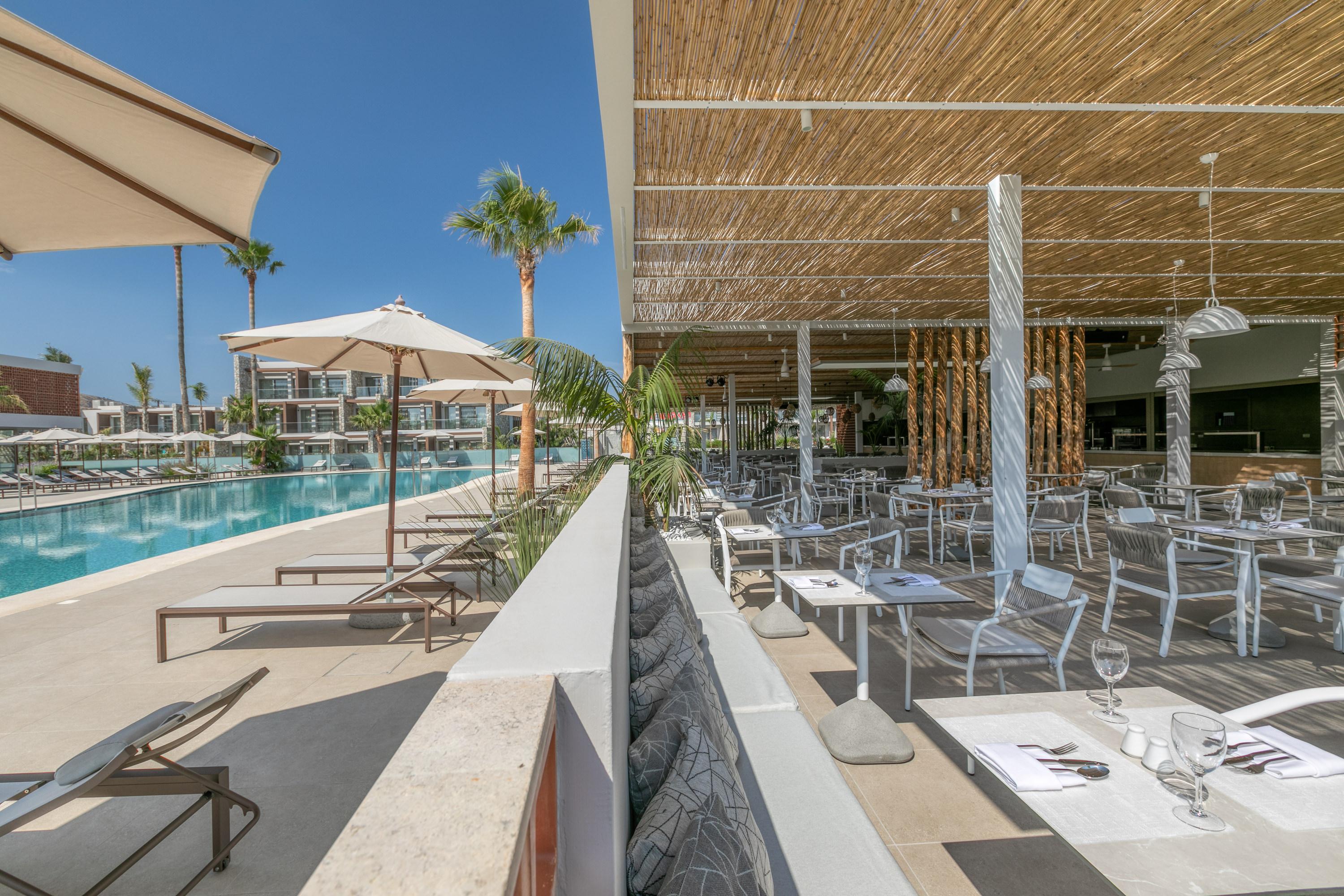 Utopia Blu Hotel Тігакі Екстер'єр фото