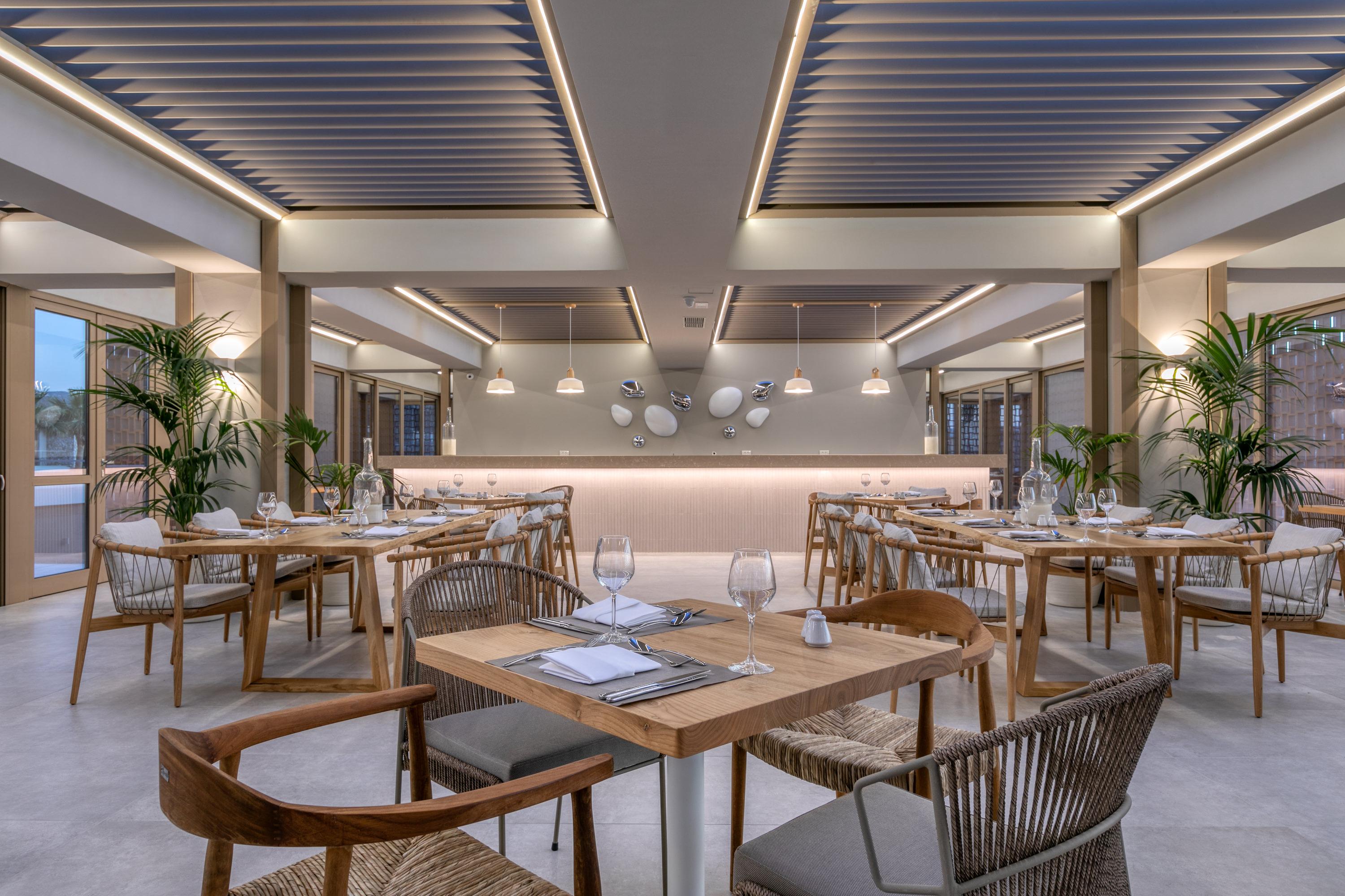 Utopia Blu Hotel Тігакі Екстер'єр фото