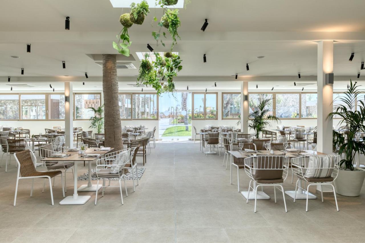 Utopia Blu Hotel Тігакі Екстер'єр фото