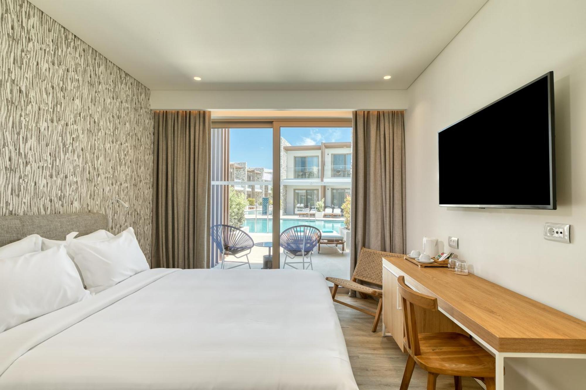 Utopia Blu Hotel Тігакі Екстер'єр фото