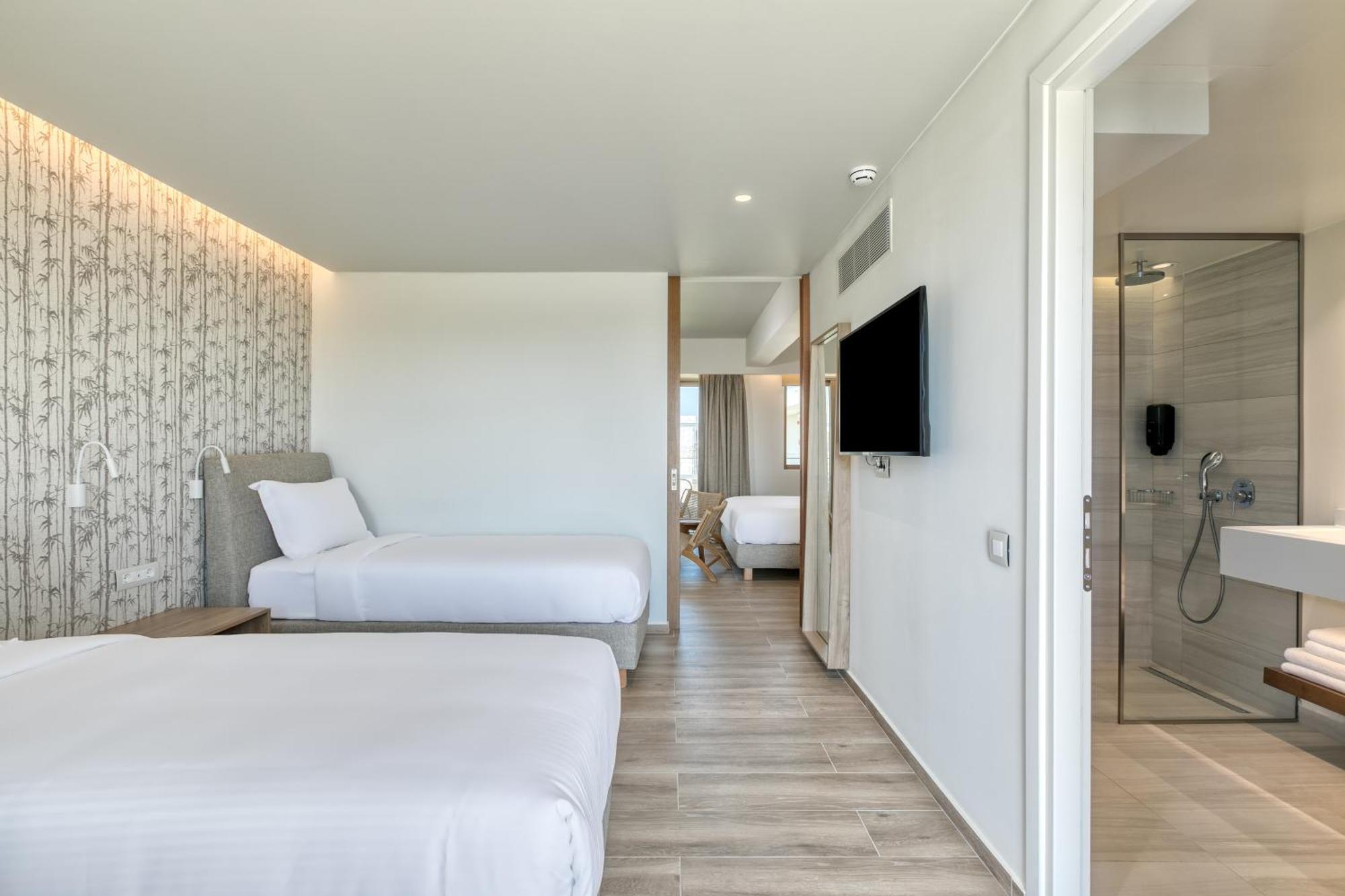 Utopia Blu Hotel Тігакі Екстер'єр фото