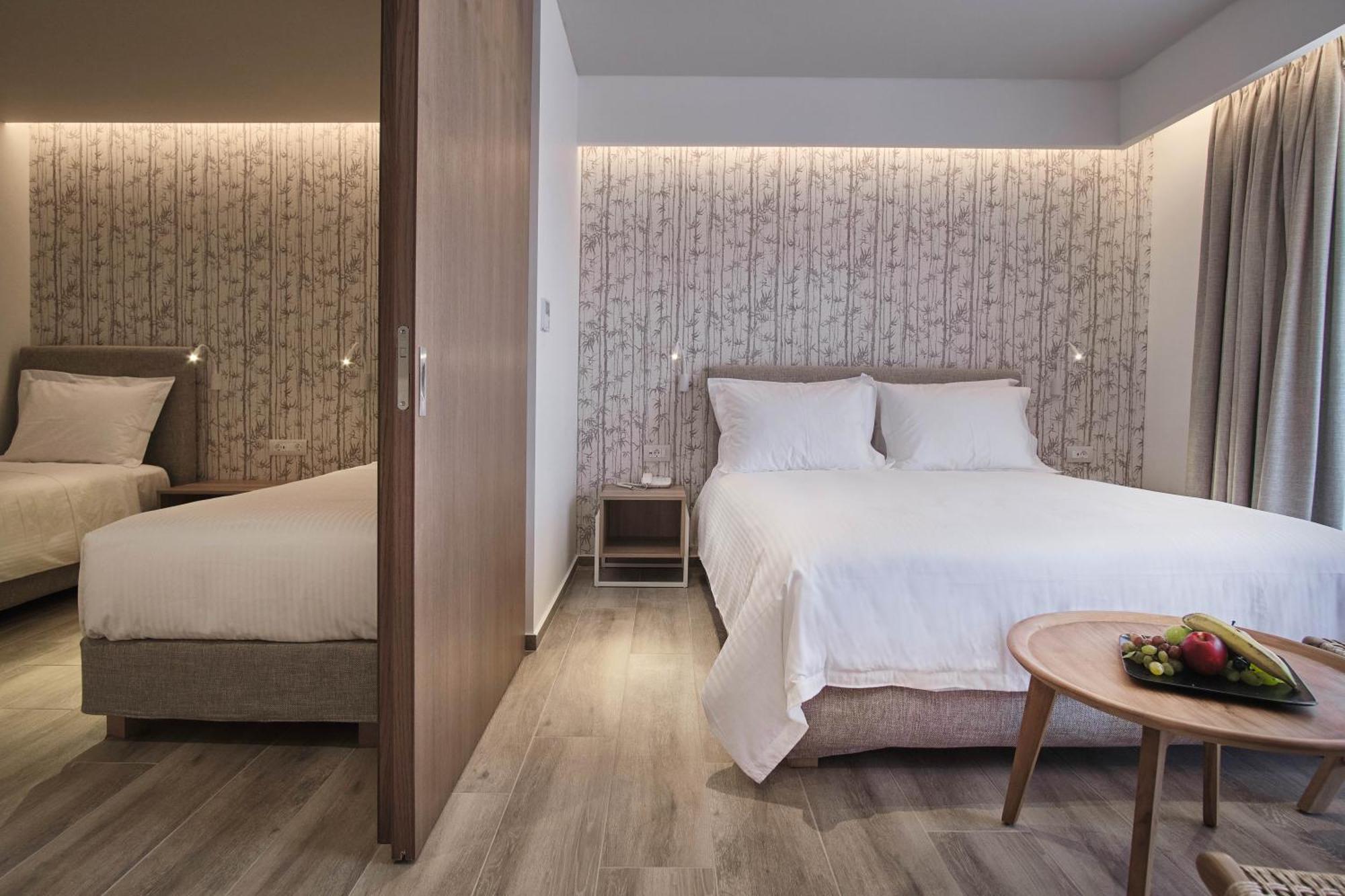 Utopia Blu Hotel Тігакі Екстер'єр фото
